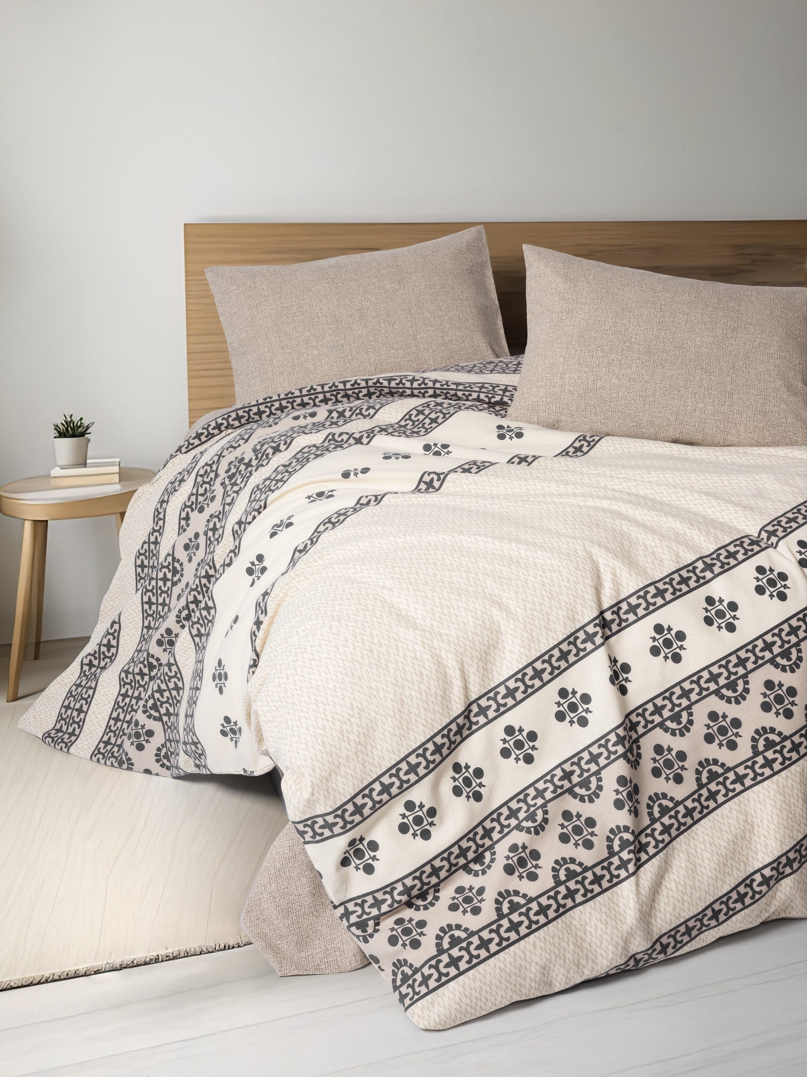 Flanel Çift Kişilik Nevresim Takımı Anita Karamel