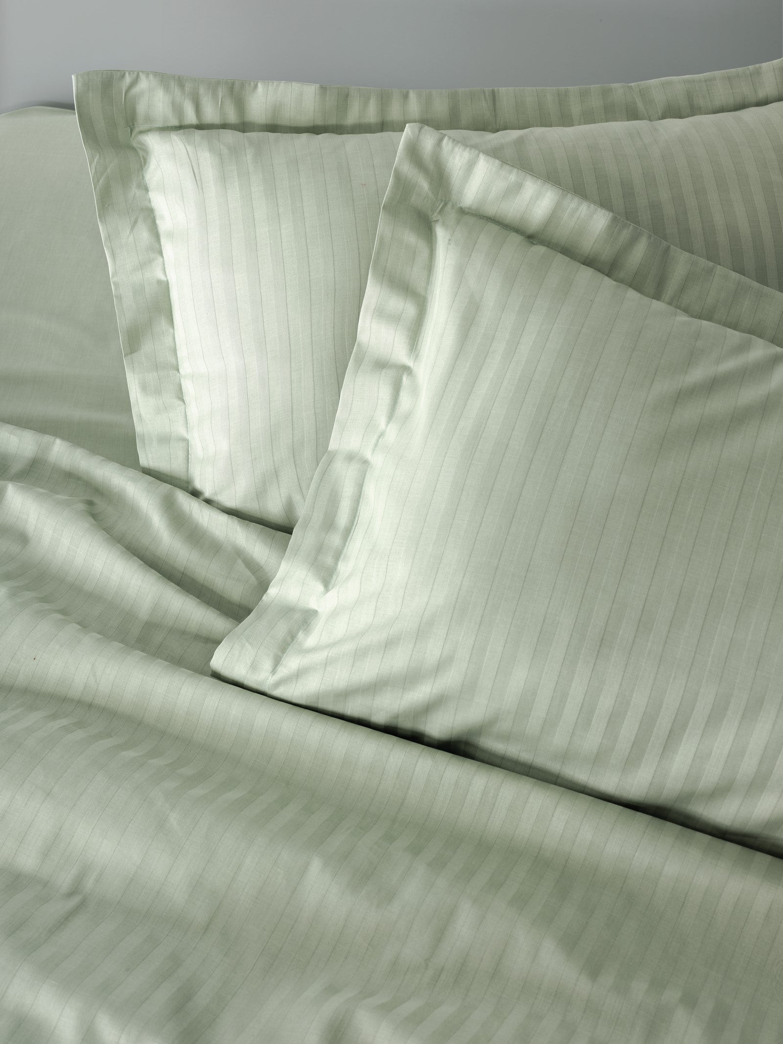 Elegant Stripe Saten Çift Kişilik Nevresim Takımı Adaçayı