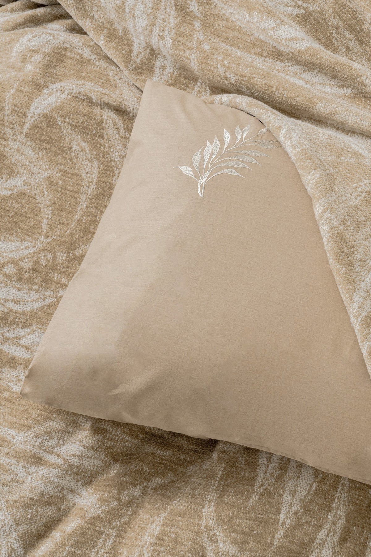 Fleece Double Duvet Cover Set with Fitted Sheet Bosco Beige